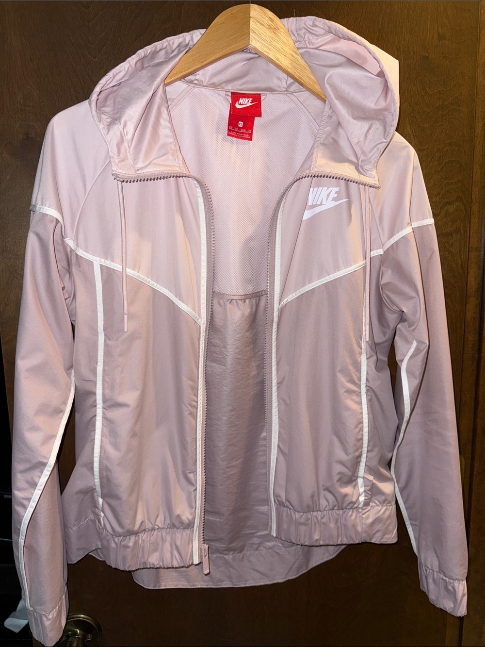Nike Women’s Pale Pink Hooded Windbreaker Jacket
